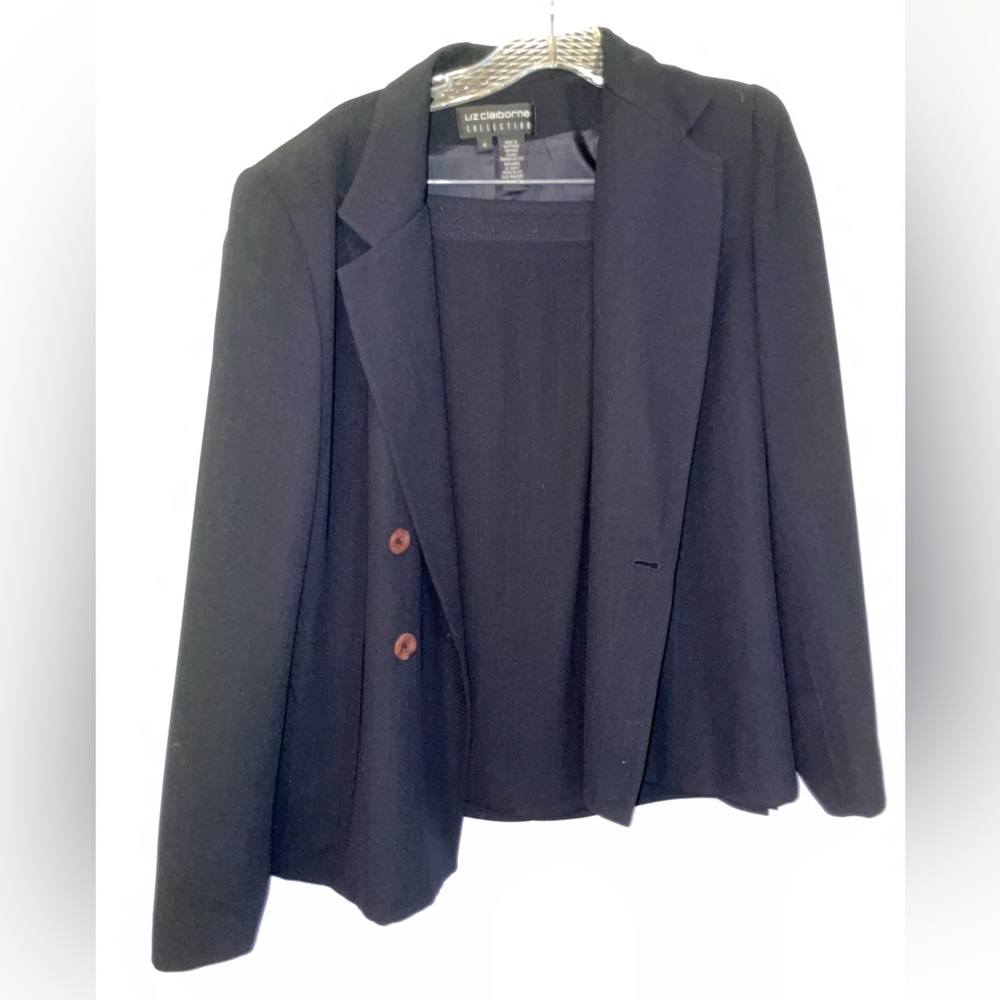 LIZ CLAIBORNE SKIRT SUIT